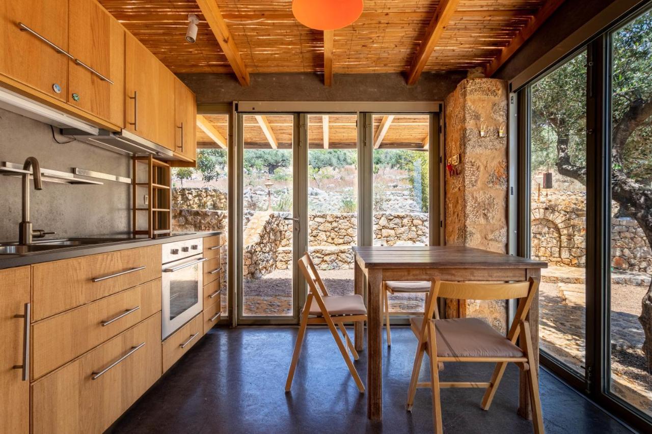 Zen Rocks Resort Kalianeika Екстериор снимка