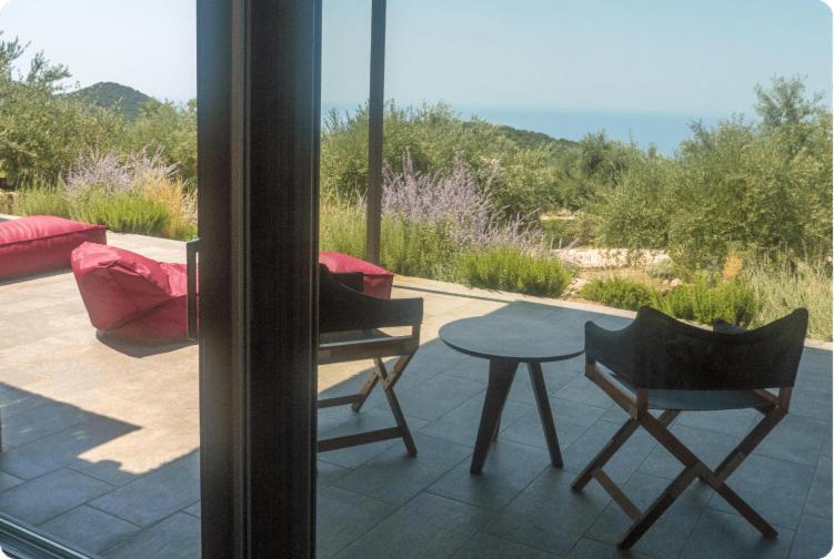 Zen Rocks Resort Kalianeika Екстериор снимка