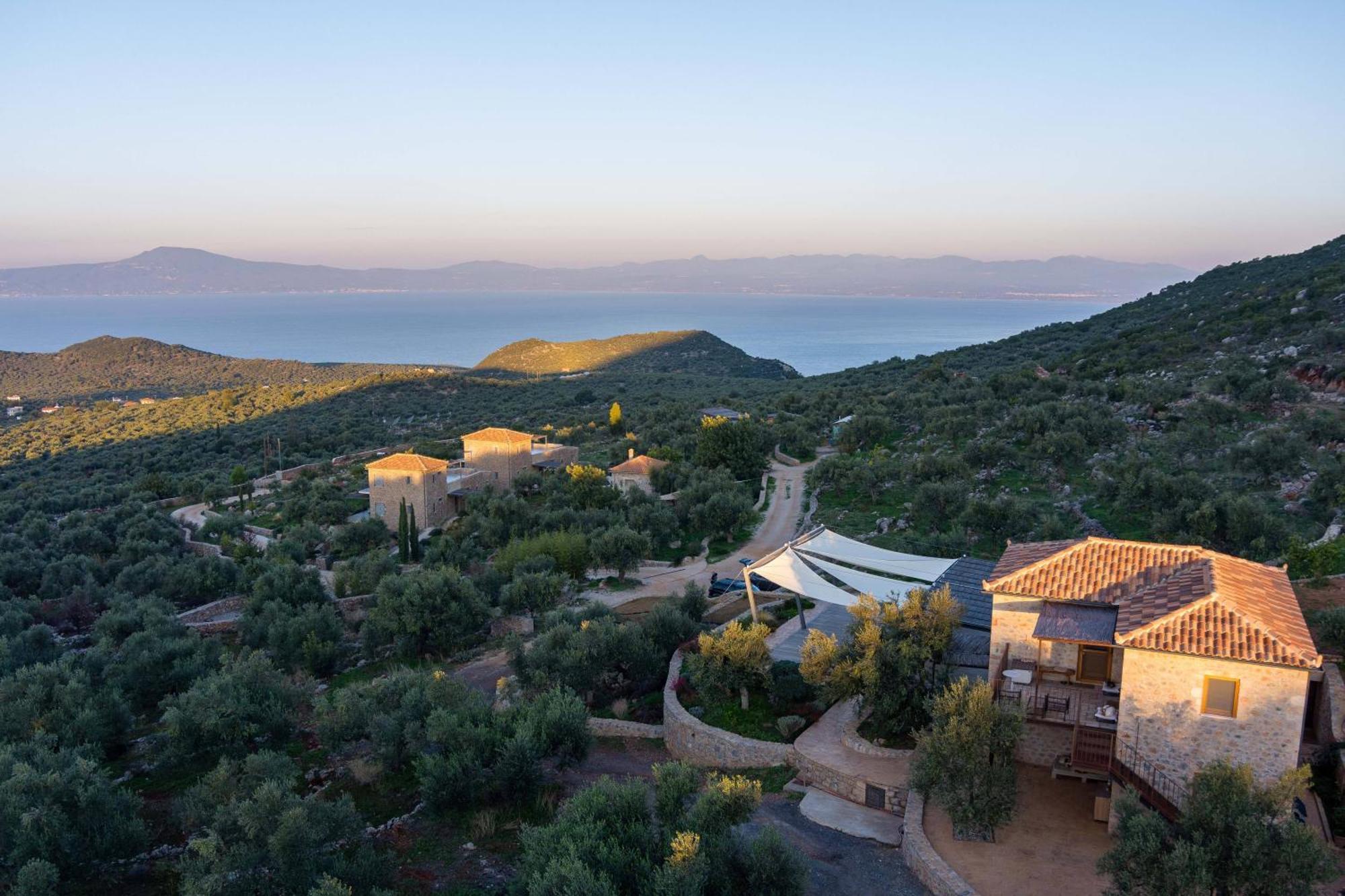 Zen Rocks Resort Kalianeika Екстериор снимка