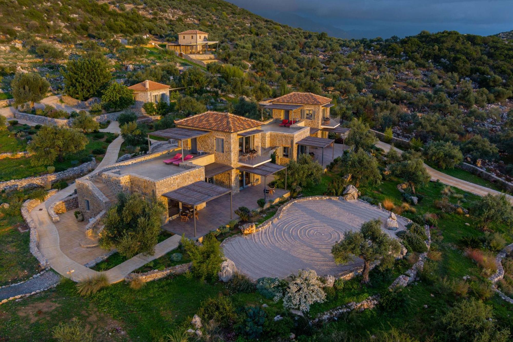 Zen Rocks Resort Kalianeika Екстериор снимка